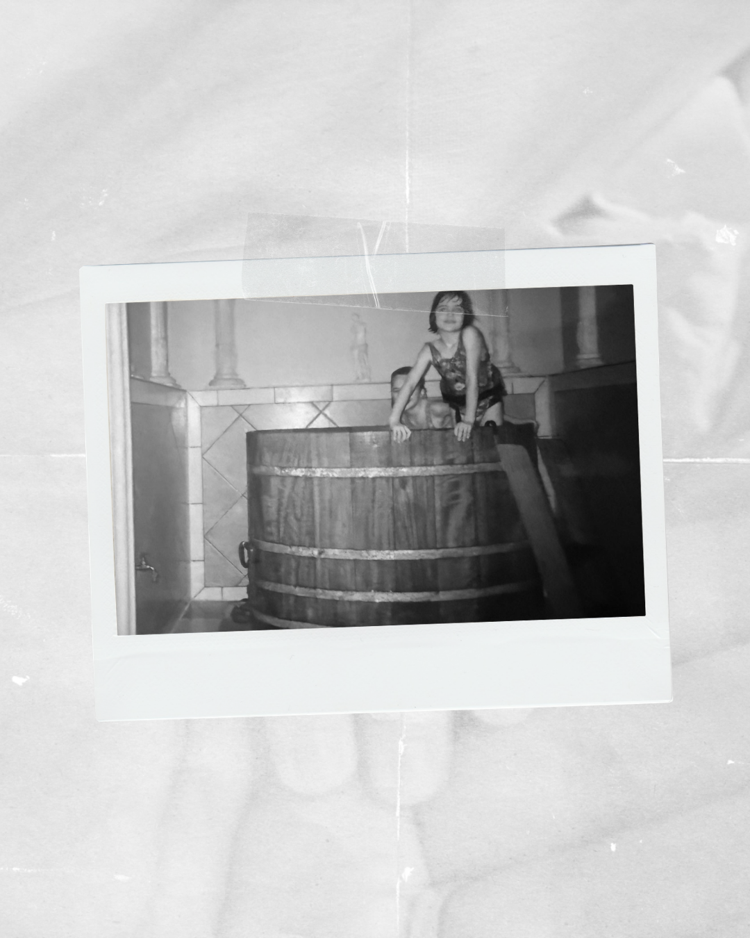 Vintage photograph representing Nordic sauna traditions and the inspiration behind EIR studio. Sisters in a cold plunge